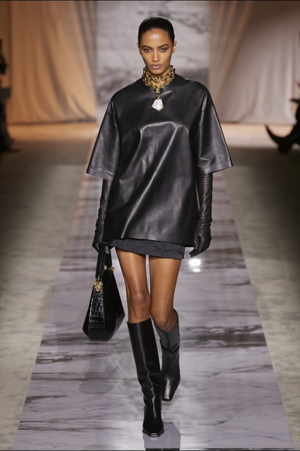 "روبرتو كفالي" خريف و شتاء 2024