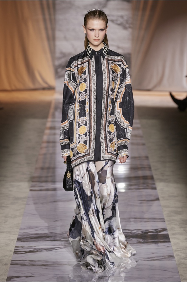 "روبرتو كفالي" خريف و شتاء 2024