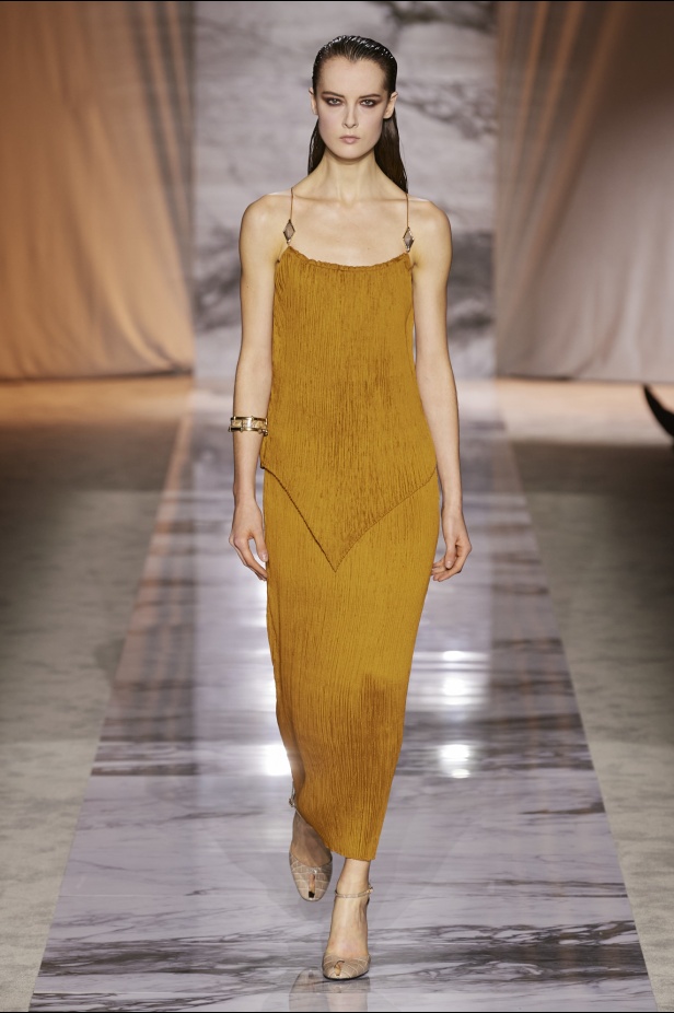 "روبرتو كفالي" خريف و شتاء 2024