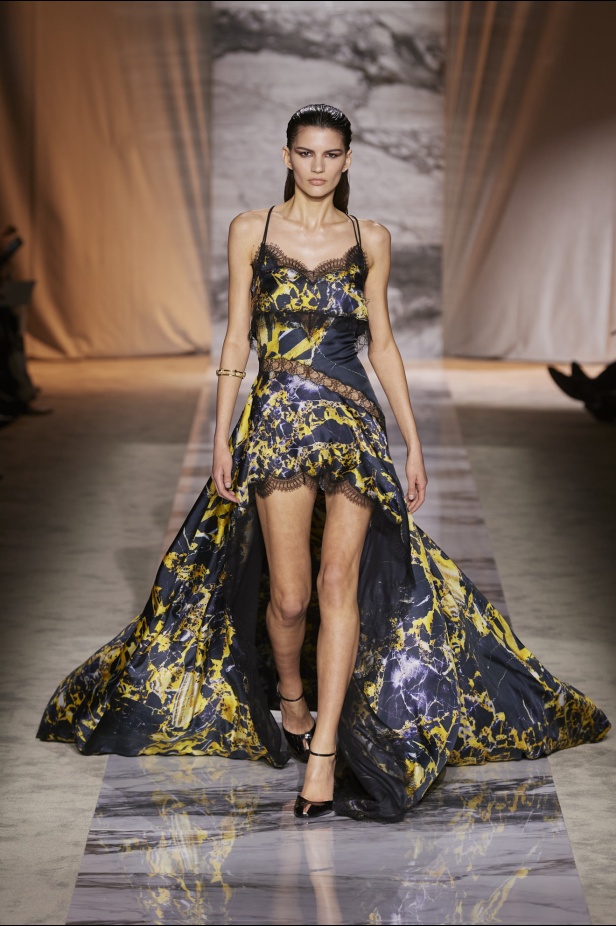 "روبرتو كفالي" خريف و شتاء 2024