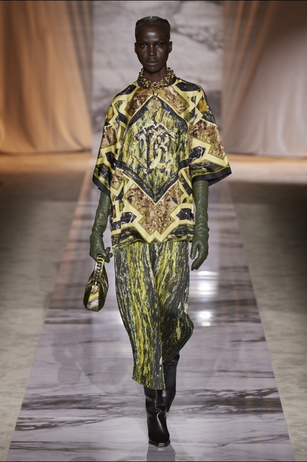 "روبرتو كفالي" خريف و شتاء 2024