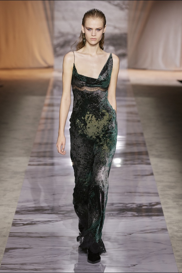 "روبرتو كفالي" خريف و شتاء 2024