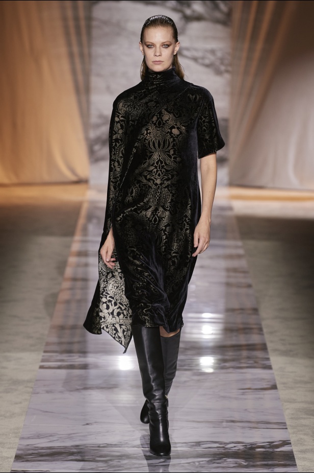 "روبرتو كفالي" خريف و شتاء 2024