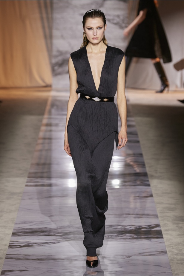 "روبرتو كفالي" خريف و شتاء 2024