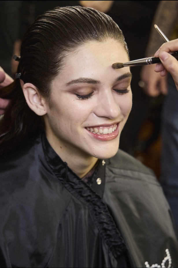 الإطلالات الجمالية  في عرض "روبرتو كفالي" خريف و شتاء 2024