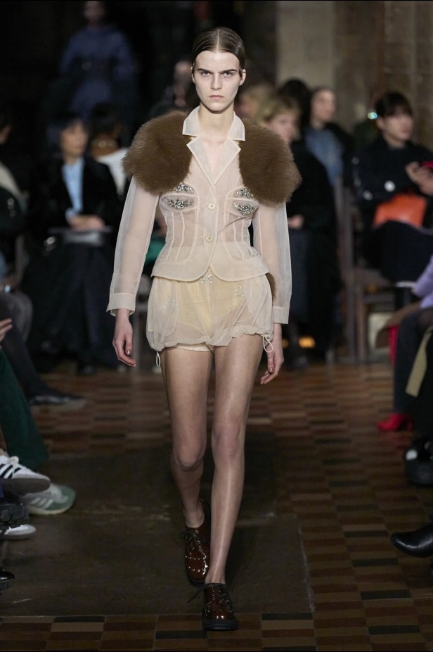 "سيمون روشا" خريف و شتاء 2024