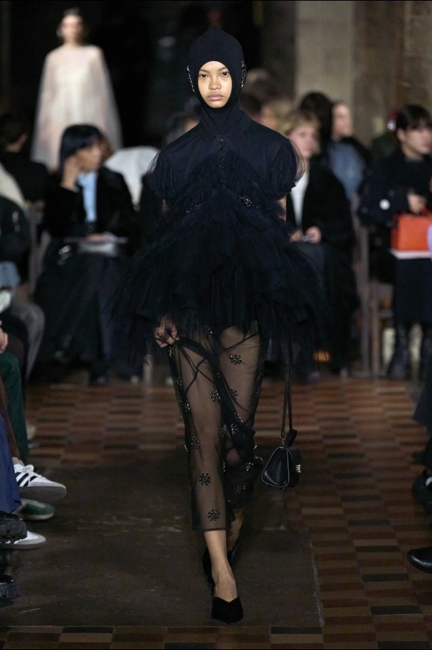 "سيمون روشا" خريف و شتاء 2024