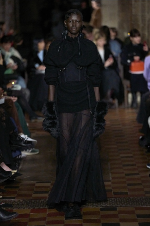 "سيمون روشا" خريف و شتاء 2024