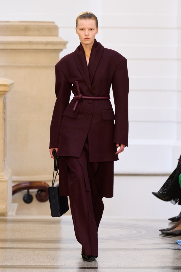 مجموعة Roksanda لخريف وشتاء 2024