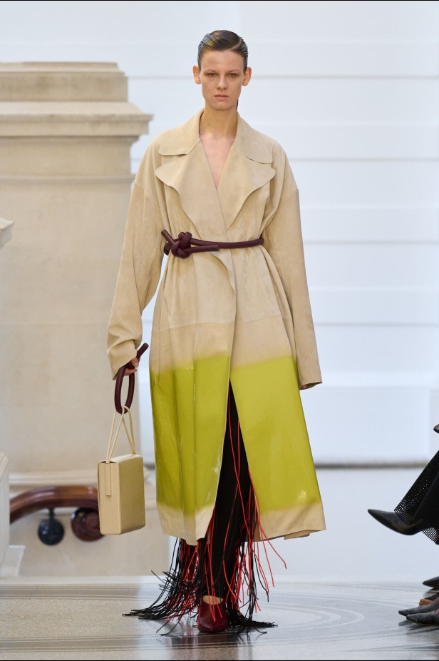 مجموعة Roksanda لخريف وشتاء 2024