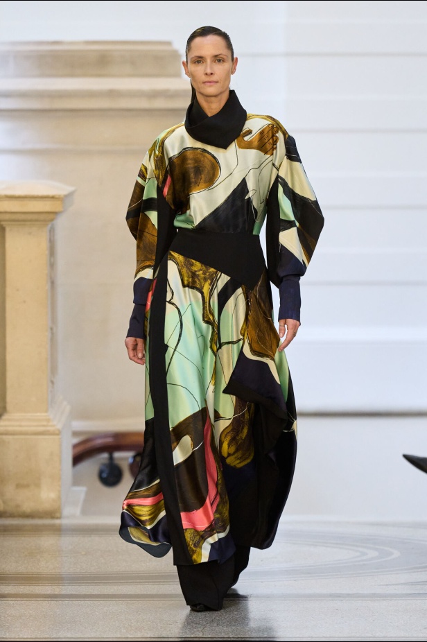 مجموعة Roksanda لخريف وشتاء 2024