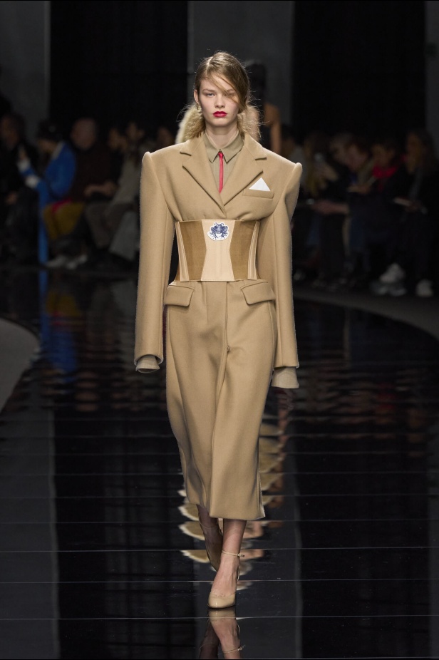 ثقافة الثمنينات ونفحات من مغنيات العصر الجميل عبر مجموعة SPORTMAX