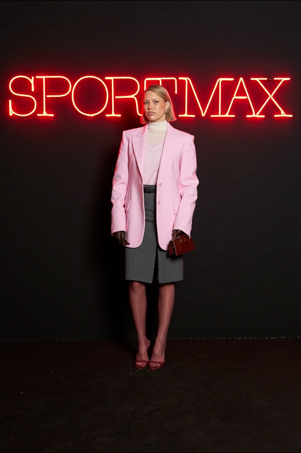 ثقافة الثمنينات ونفحات من مغنيات العصر الجميل عبر مجموعة SPORTMAX