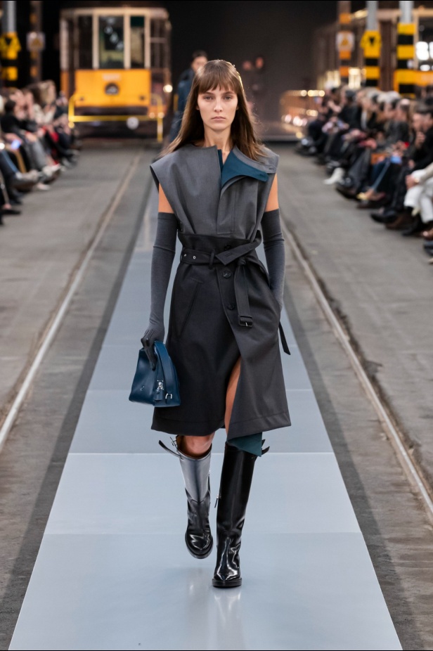 مجموعة Tod'sلخريف وشتاء 2024-2025