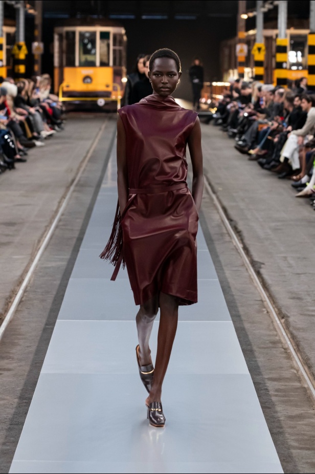 مجموعة Tod'sلخريف وشتاء 2024-2025