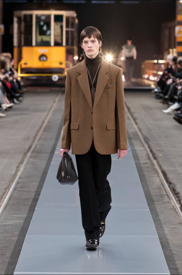 مجموعة Tod'sلخريف وشتاء 2024-2025