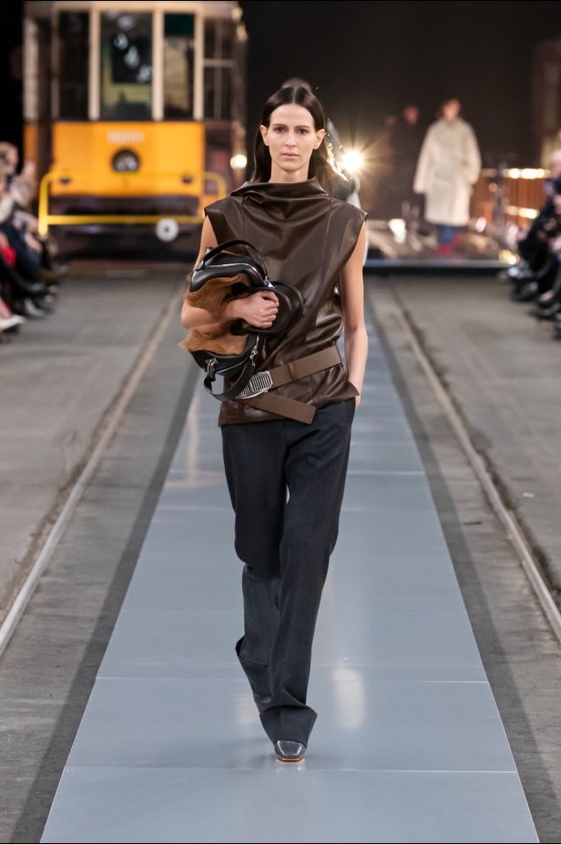 مجموعة Tod'sلخريف وشتاء 2024-2025