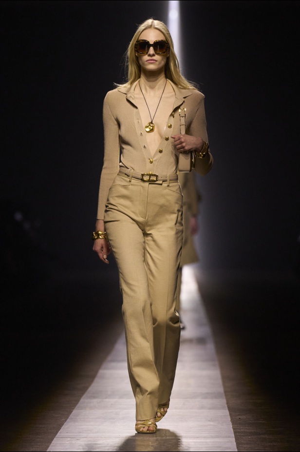 عرض أزياء Tom Ford لخريف وشتاء 2024-2025 في ميلانو