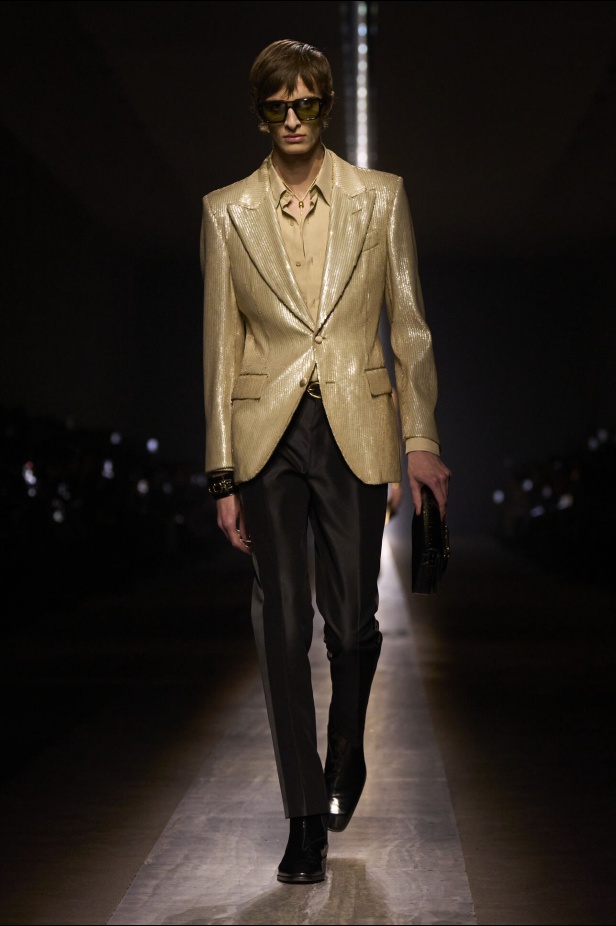 عرض أزياء Tom Ford لخريف وشتاء 2024-2025 في ميلانو