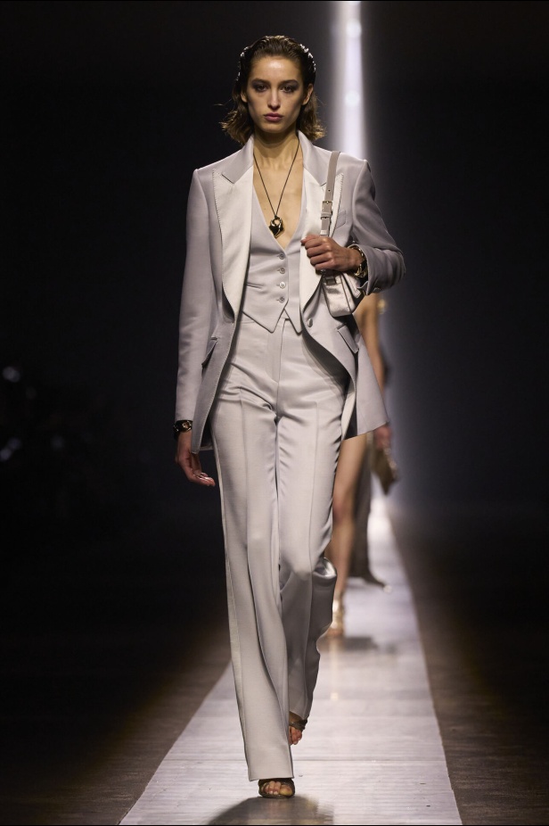 عرض أزياء Tom Ford لخريف وشتاء 2024-2025 في ميلانو