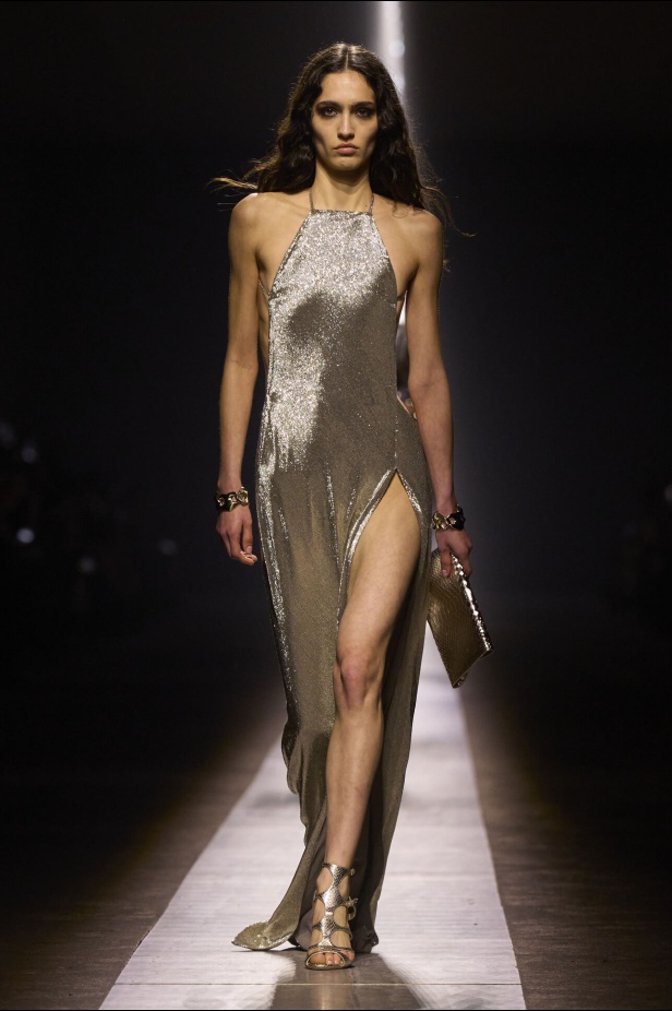 عرض أزياء Tom Ford لخريف وشتاء 2024-2025 في ميلانو