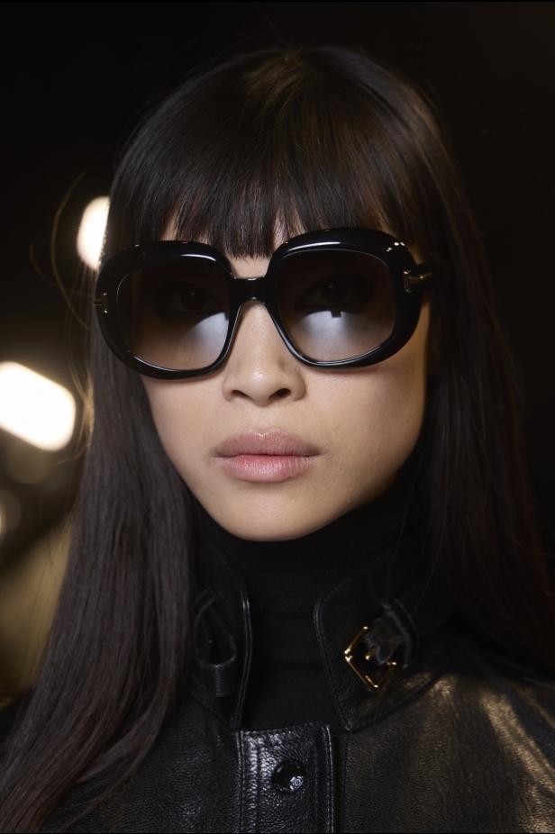 الإطلالات الجمالية لعرض أزياء Tom Ford لخريف وشتاء 2024-2025 في ميلانو