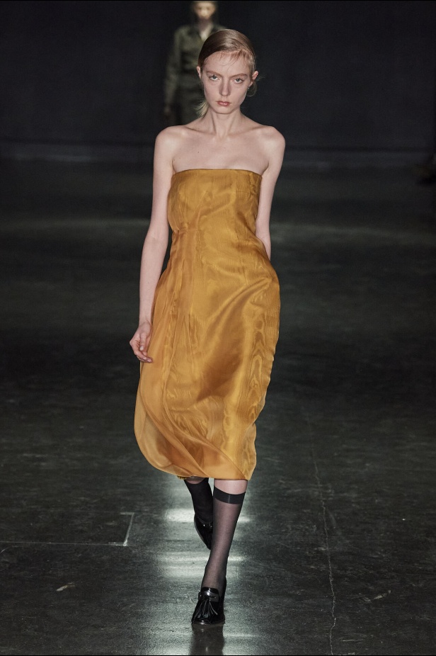 مجموعة Emilia Wickstead لموسم خريف وشتاء 2024- 2025 في لندن