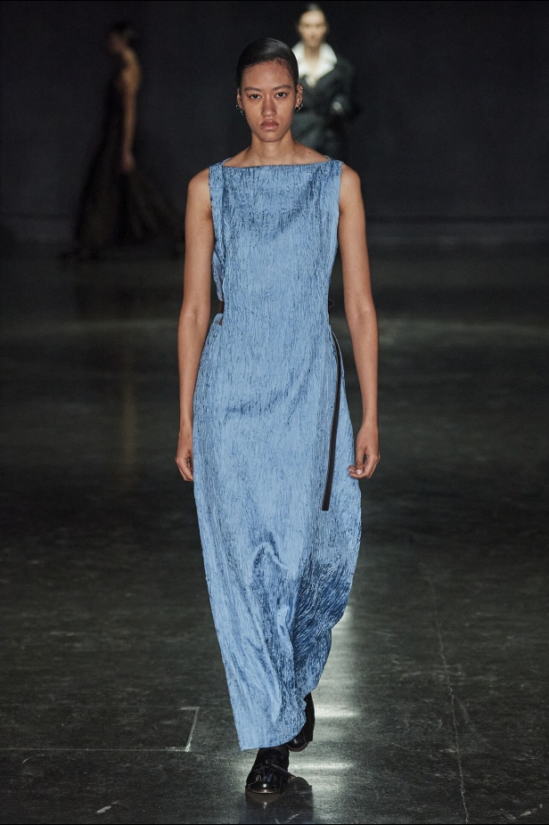 مجموعة Emilia Wickstead لموسم خريف وشتاء 2024- 2025 في لندن