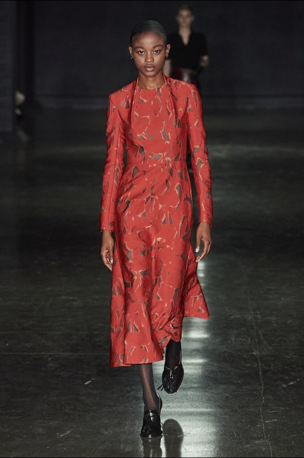 مجموعة Emilia Wickstead لموسم خريف وشتاء 2024- 2025 في لندن