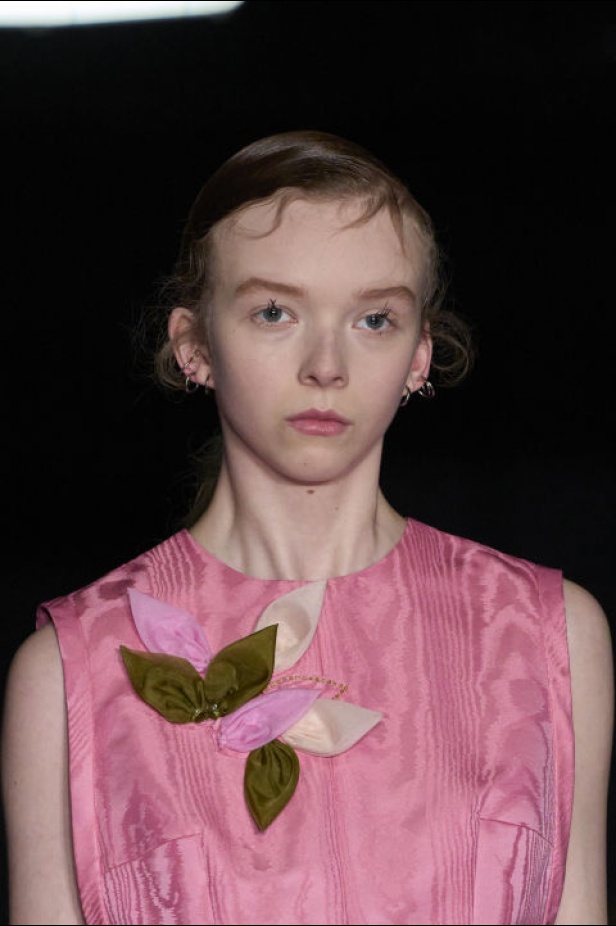 مجموعة Emilia Wickstead لموسم خريف وشتاء 2024- 2025 في لندن