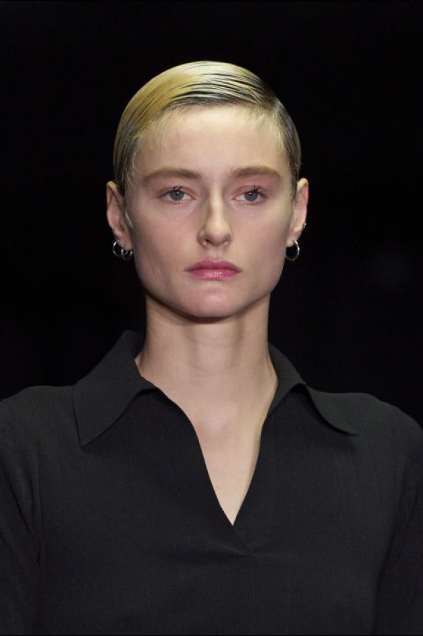 مجموعة Emilia Wickstead لموسم خريف وشتاء 2024- 2025 في لندن