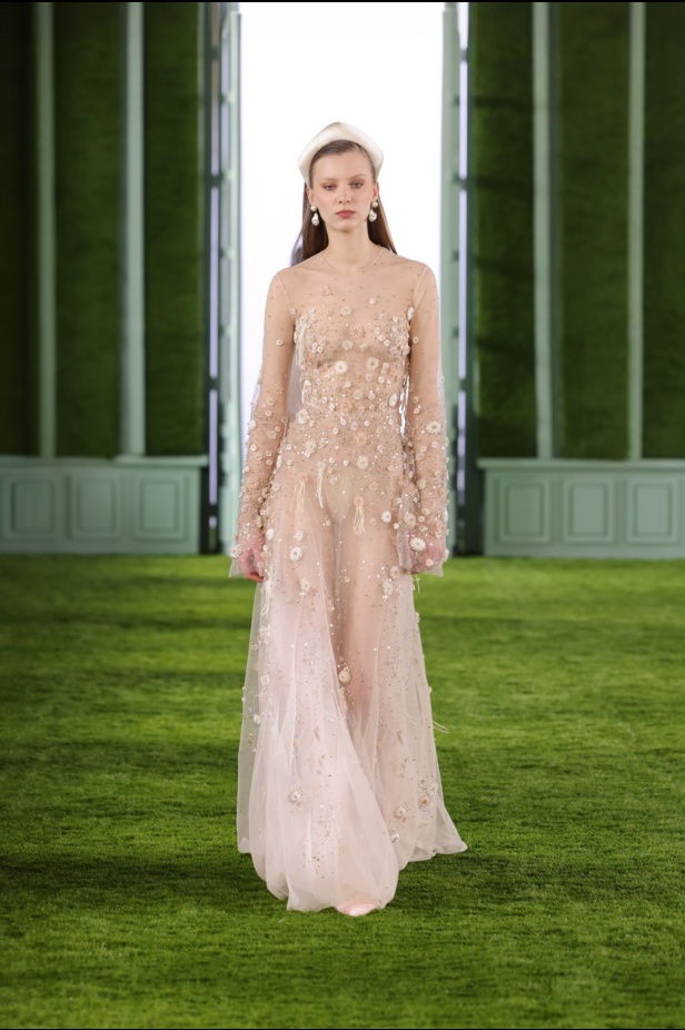  مجموعة جورج حبيقة لخريف وشتاء 2024