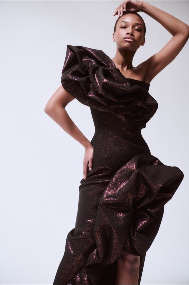 مجموعة AZZI & OSTA لخريف وشتاء 2024 