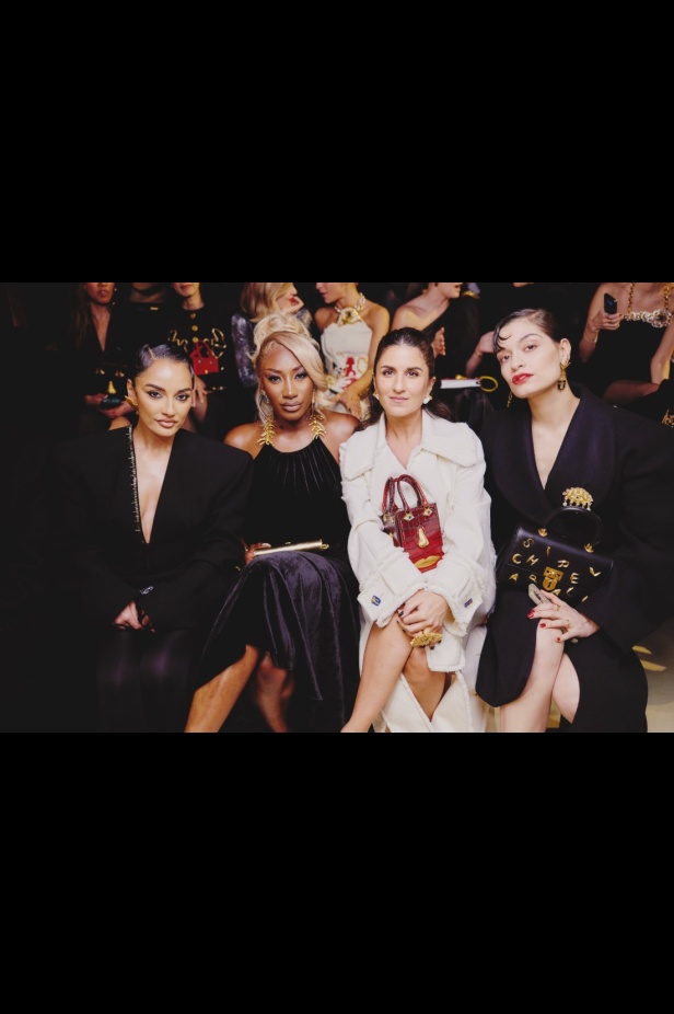 مجموعة Schiaparelli لخريف وشتاء 2024.. فخامة معتادة وعالم من الإبداع