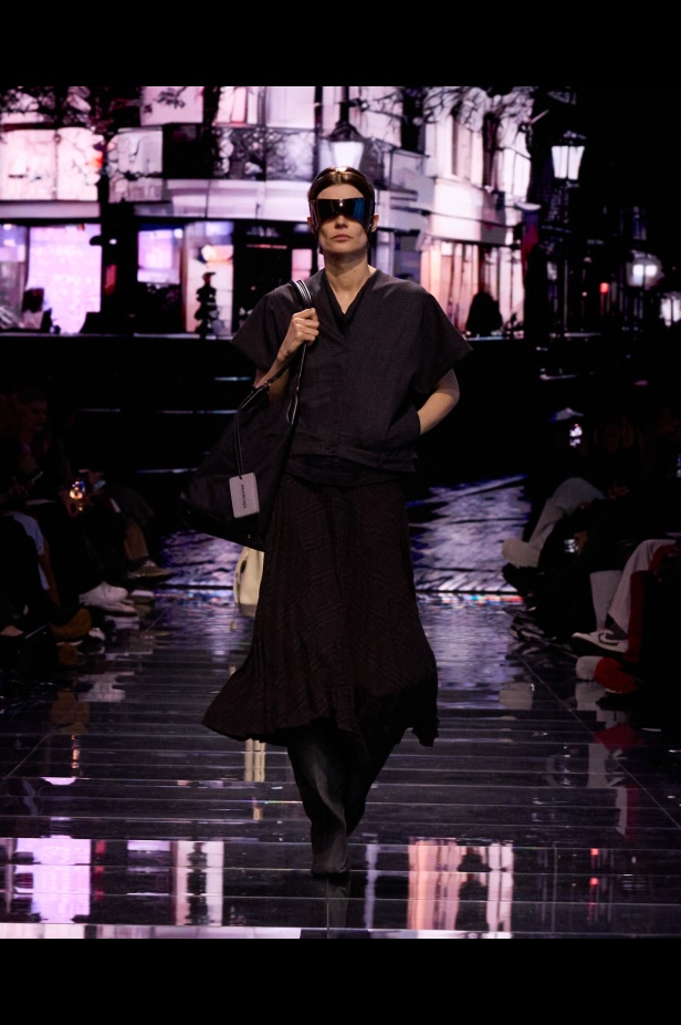 مجموعة Balenciaga لخريف وشتاء 2024