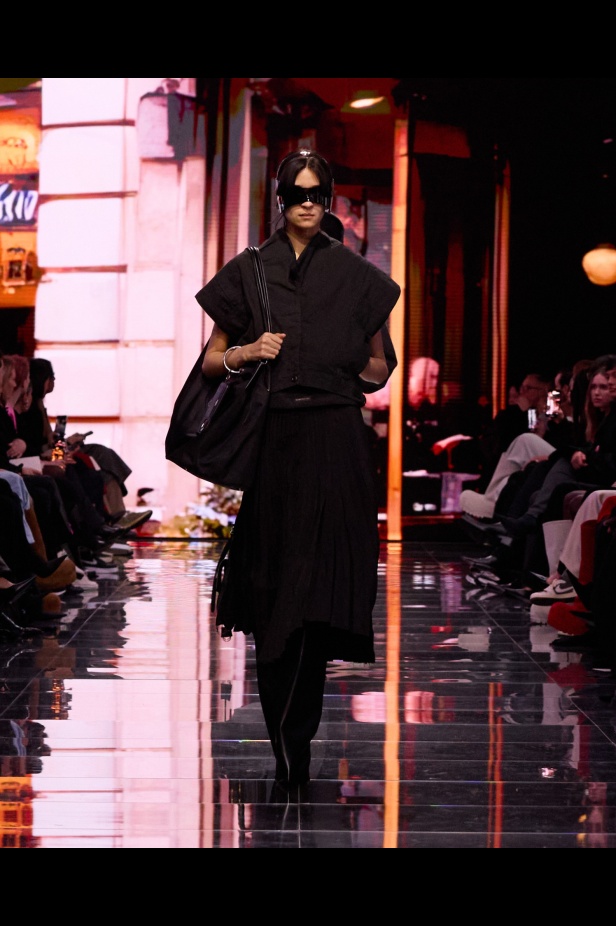 مجموعة Balenciaga لخريف وشتاء 2024
