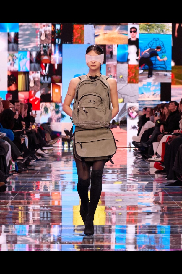 مجموعة Balenciaga لخريف وشتاء 2024