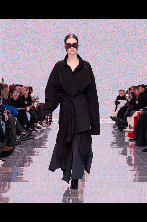 مجموعة Balenciaga لخريف وشتاء 2024