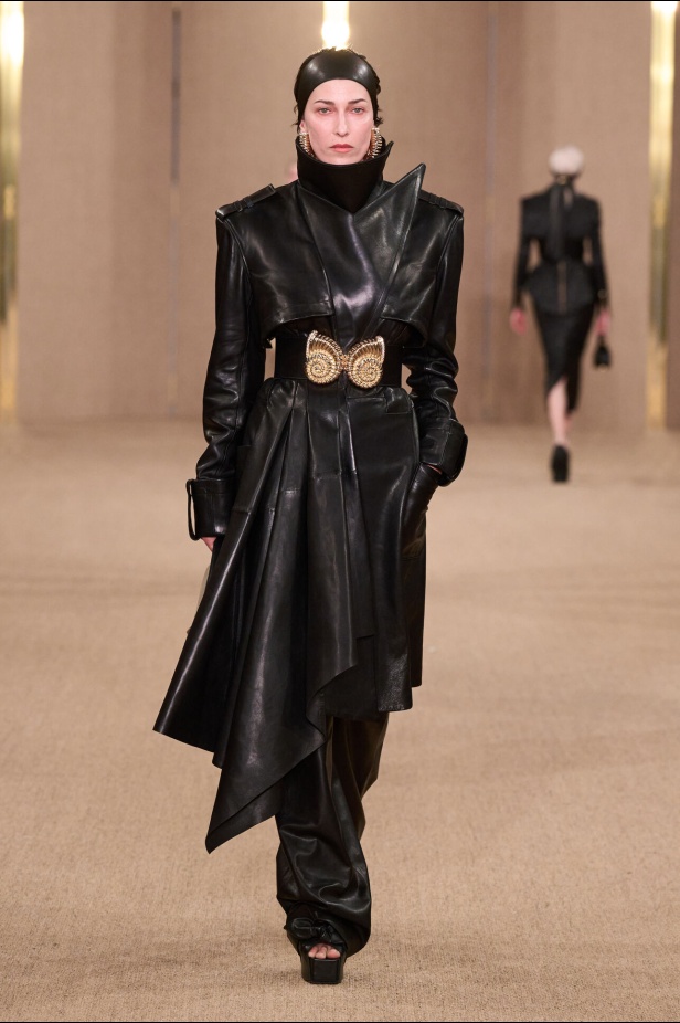 مجموعة Balmain لخريف وشتاء 2024