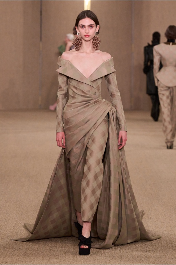 مجموعة Balmain لخريف وشتاء 2024