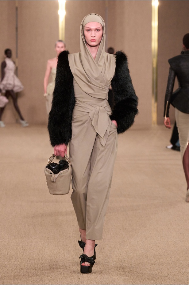 مجموعة Balmain لخريف وشتاء 2024