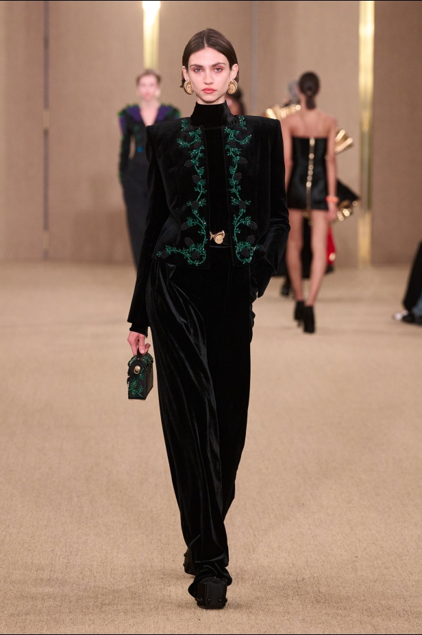 مجموعة Balmain لخريف وشتاء 2024