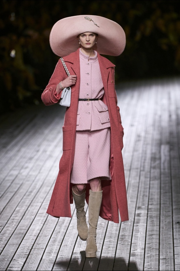 "شانيل" خريف و شتاء 2024