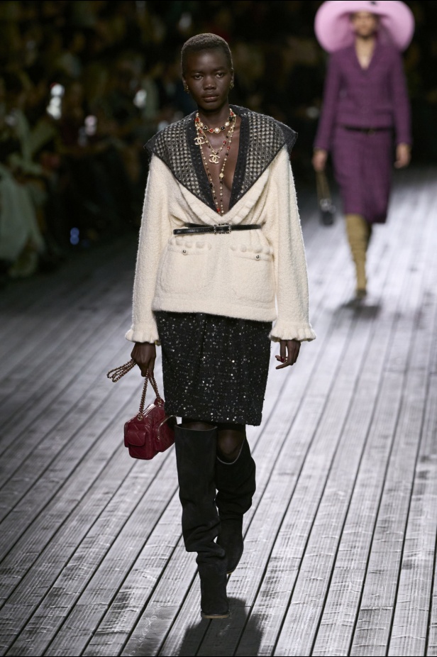 "شانيل" خريف و شتاء 2024