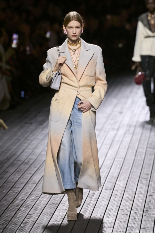 "شانيل" خريف و شتاء 2024