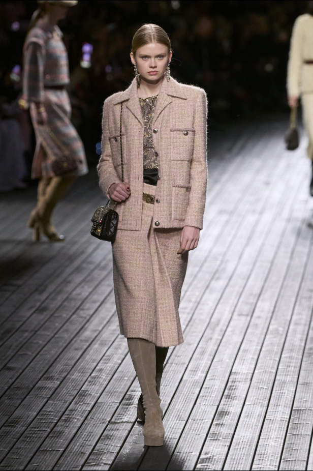 "شانيل" خريف و شتاء 2024