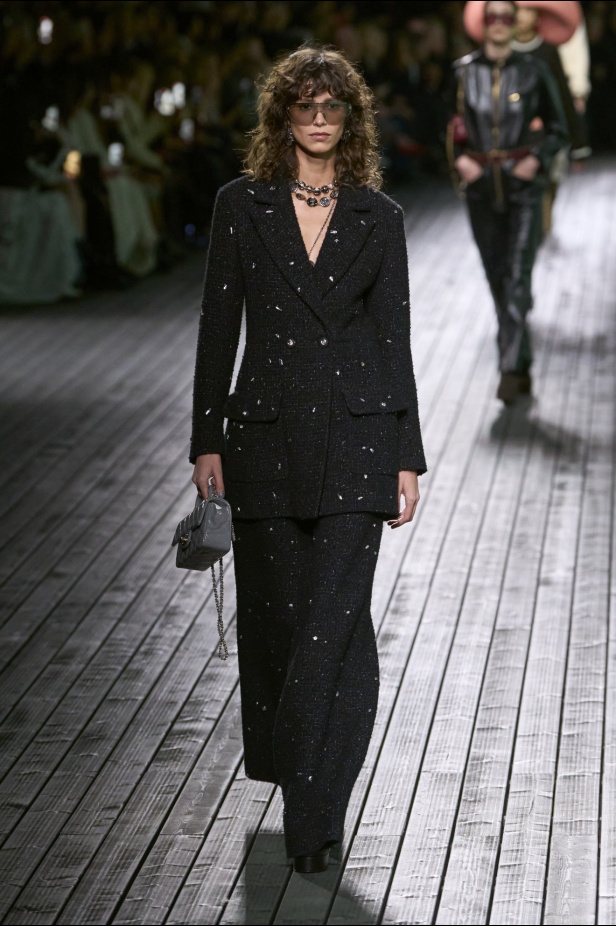 "شانيل" خريف و شتاء 2024