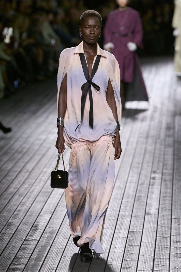 "شانيل" خريف و شتاء 2024