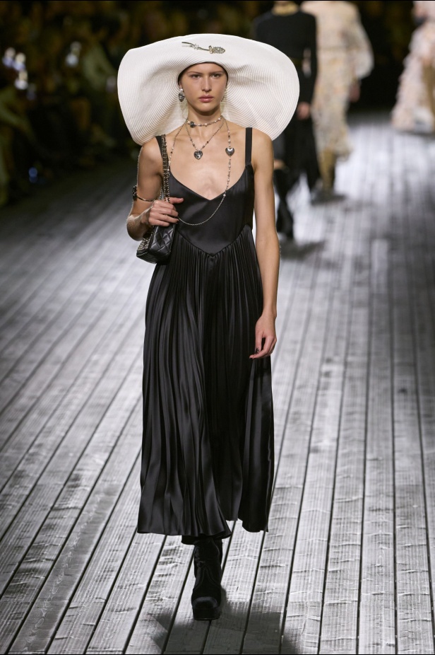 "شانيل" خريف و شتاء 2024