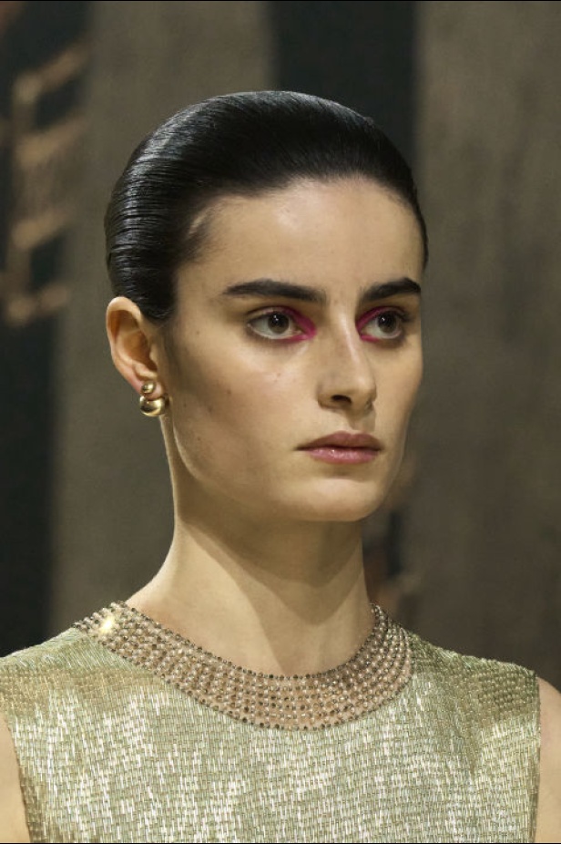 "كريستيان ديور" خريف و شتاء 2024 